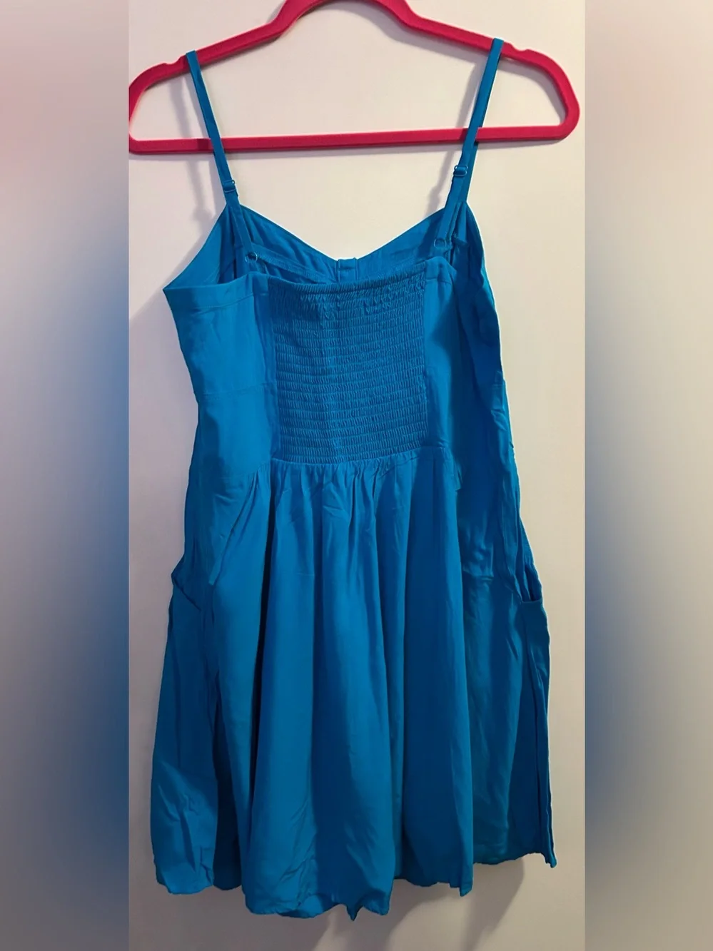 Express smocked back mini dress - Picture 2 of 5
